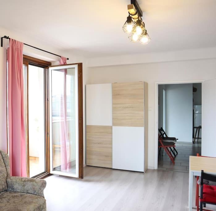 Nr 1 Apartment With 2 Balconies 3 Bedrooms Near Main Train Station Vienna Exterior photo